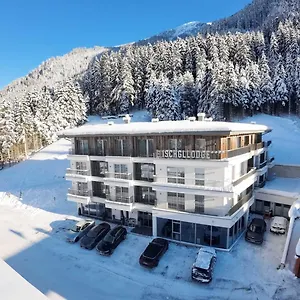 Hotel The ****