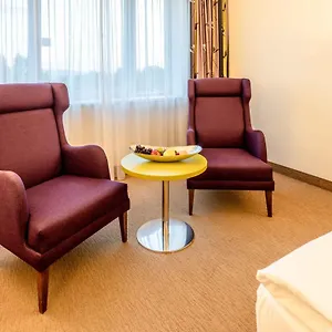 Plaza Premium **** Vienne